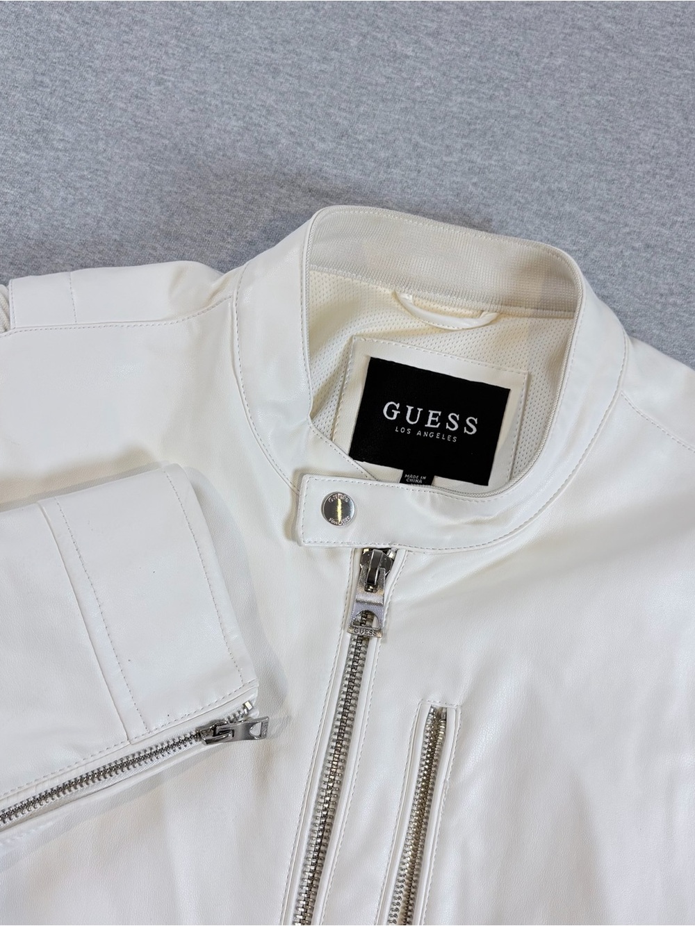 GUESS Womens Medium Jacket White Moto‎ Faux Leather Zip Fitted Stretch Biker